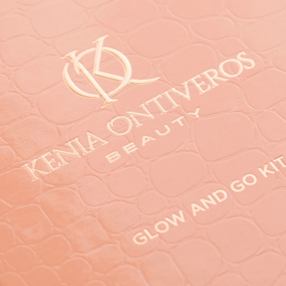 Kenia Ontiveros Beauty- Glow & Go kit - Picture 2 of 5